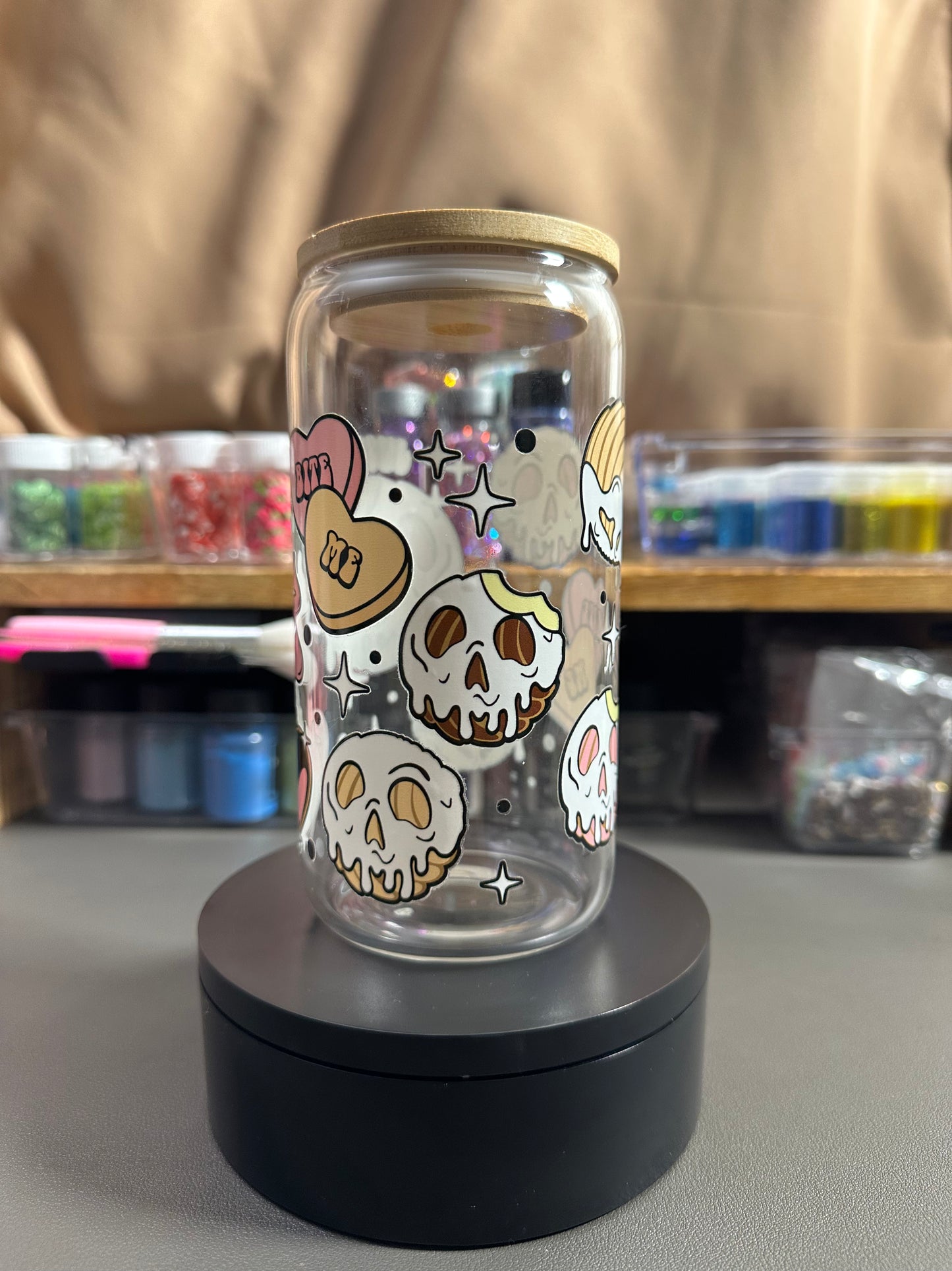 Premade 16oz Spooky Conchas